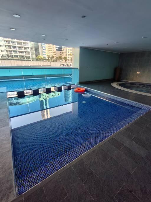 Waterfront Marina View Amazing Location 2 Bed Dubaï