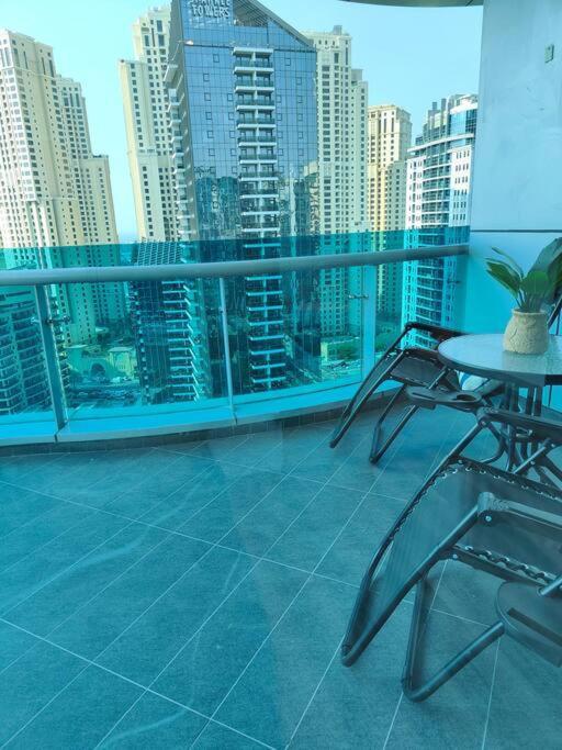 Appartement Waterfront Marina View Amazing Location 2 Bed
