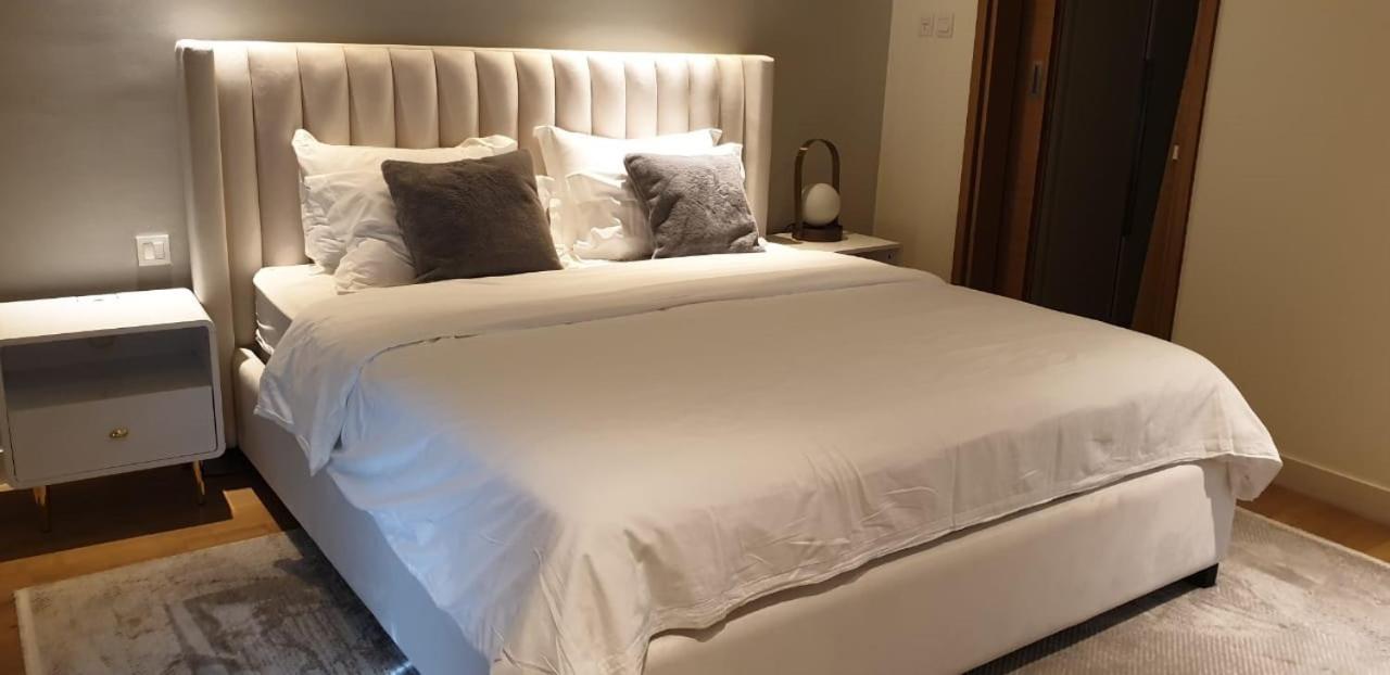 1 Bed Community View 5th Fl Walk B7 * Dubaï