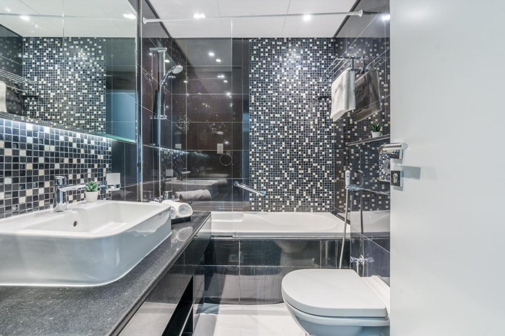 Guestready - Stylish Galore Near Fountain Appartement