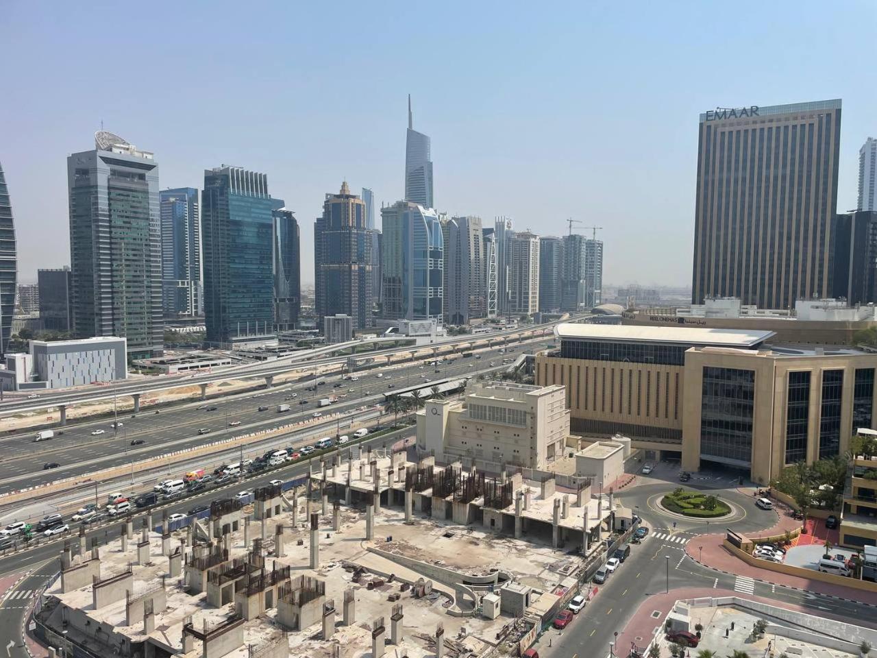 Very Convenient Steps To Metro And Marina Mall Managed By Sunnyhomes Appartement *