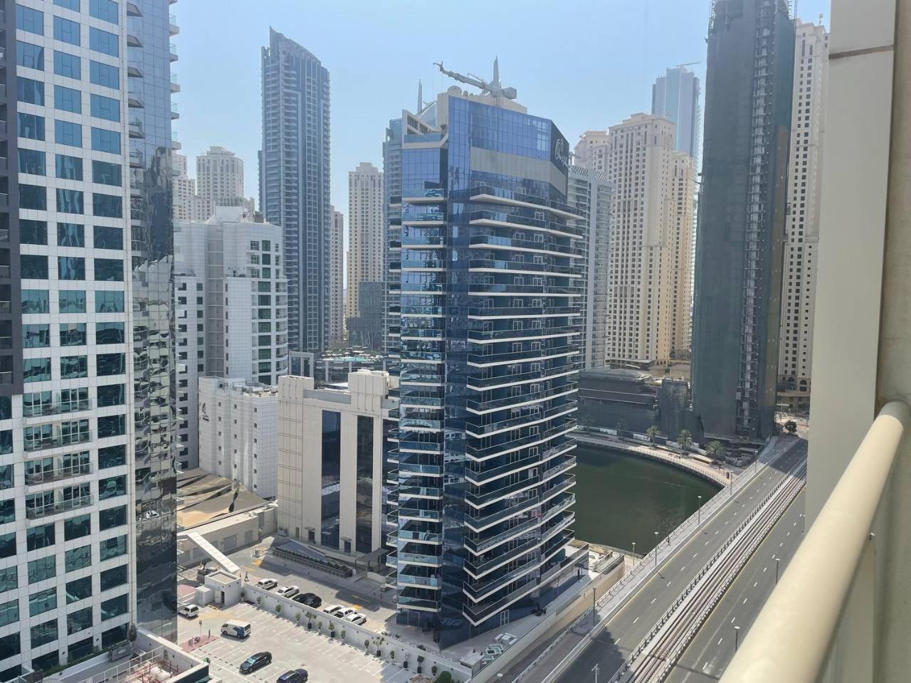 Appartement Very Convenient Steps To Metro And Marina Mall Managed By Sunnyhomes *