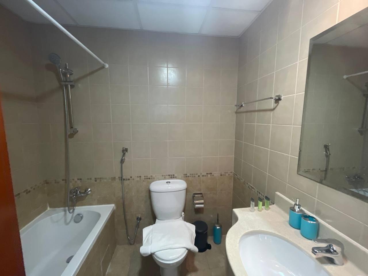 Very Convenient Steps To Metro And Marina Mall Managed By Sunnyhomes * Dubaï