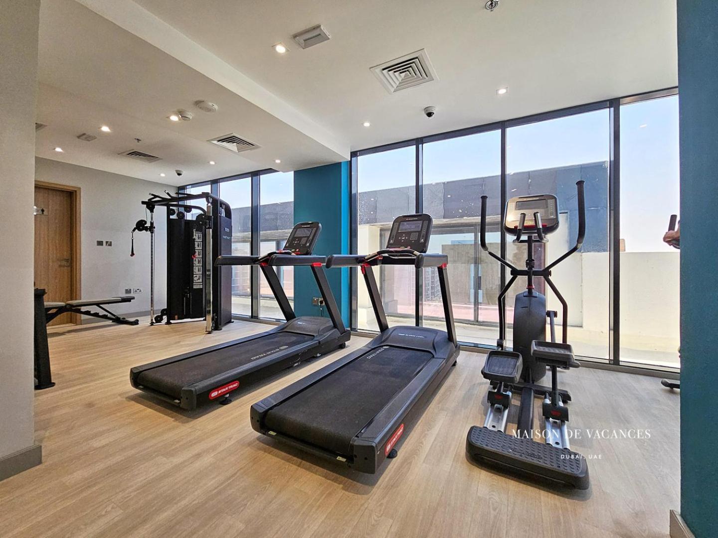 Large Balcony 10mins From Mall * Dubaï