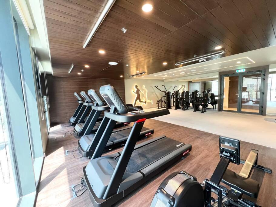 Stylish 1 Bedroom High Floor In Creek Edge Appartement *