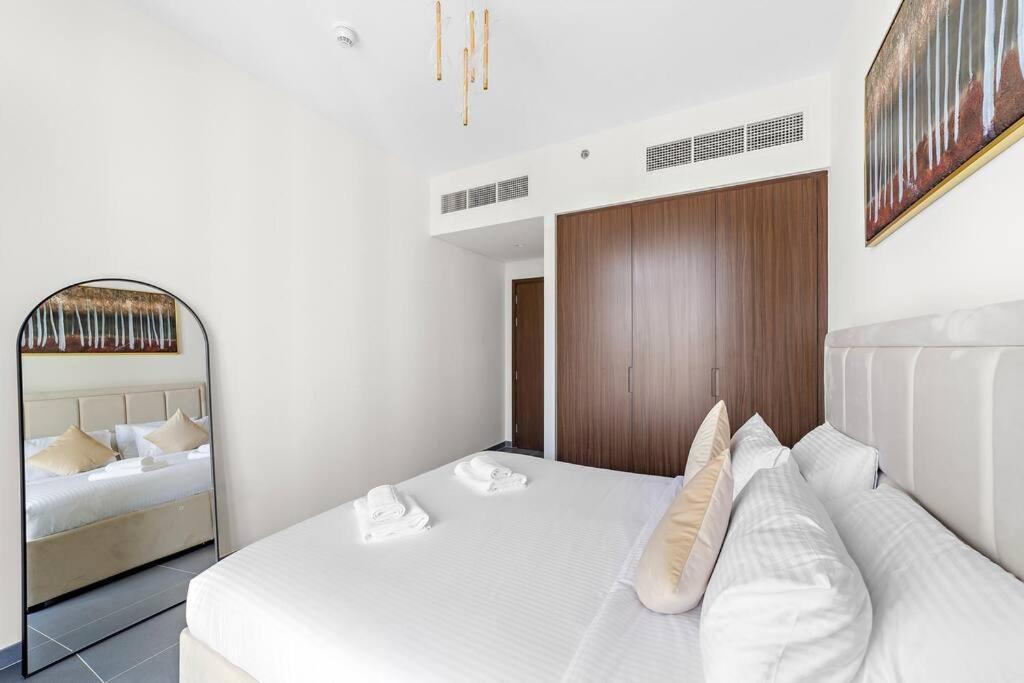 Appartement Stylish 1 Bedroom High Floor In Creek Edge Dubaï