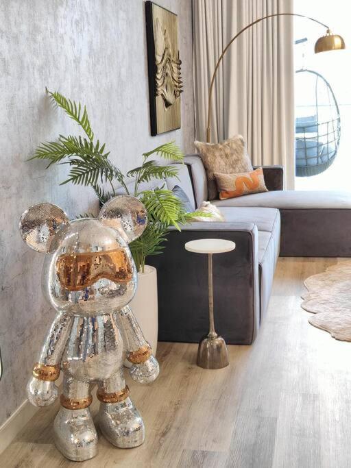 Сasa de vacaciones Burj View - 10 Minutes Walk Dream Lux Designer 3bd *
