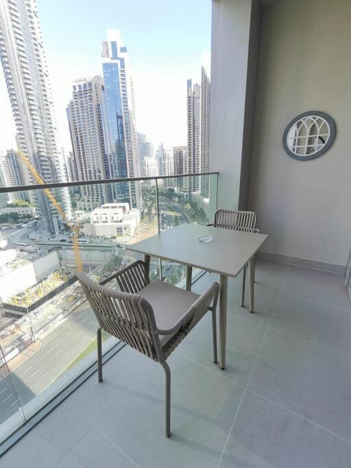 Burj View - 10 Minutes Walk Dream Lux Designer 3bd Сasa de vacaciones Dubái