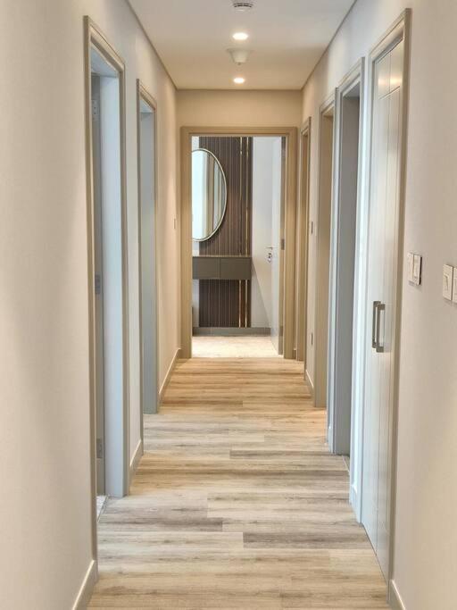 Burj View - 10 Minutes Walk Dream Lux Designer 3bd *