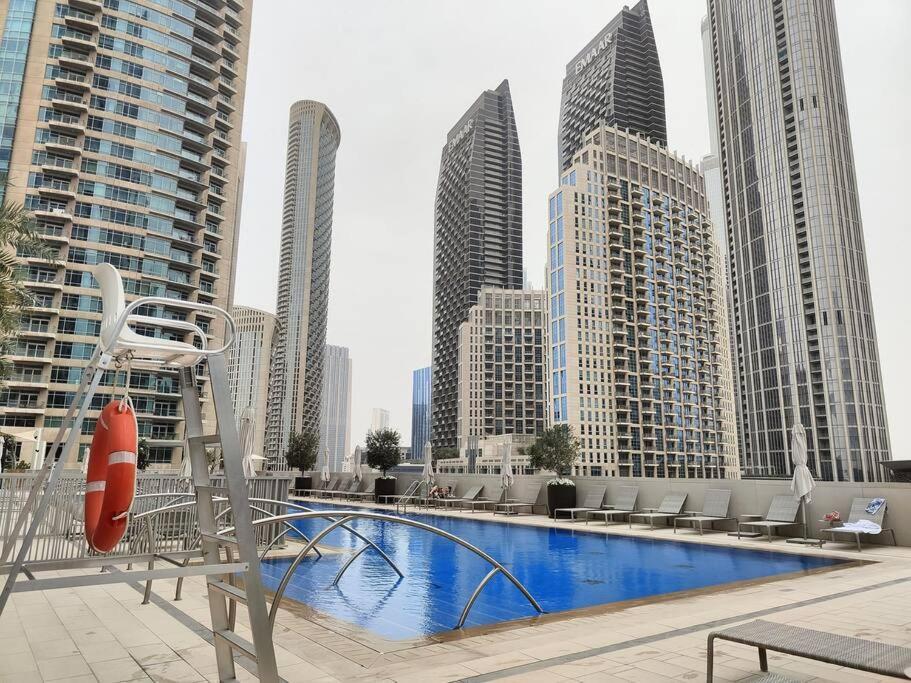 Burj View - 10 Minutes Walk Dream Lux Designer 3bd * Dubái