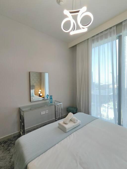 Burj View - 10 Minutes Walk Dream Lux Designer 3bd Сasa de vacaciones Dubái