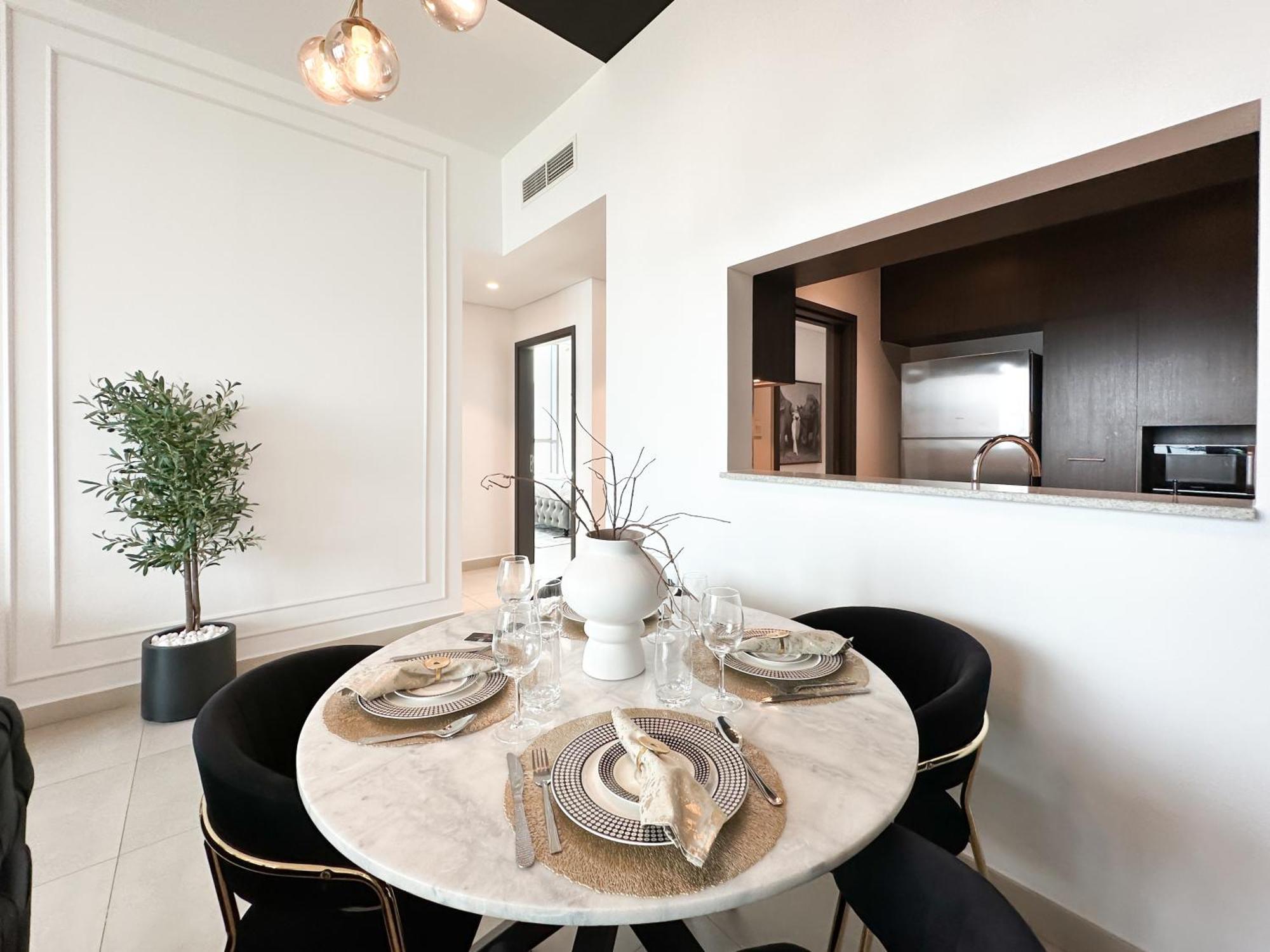 Apartemen Stylish 2 Bedroom Dior-inspired Connected To Mall Dubai
