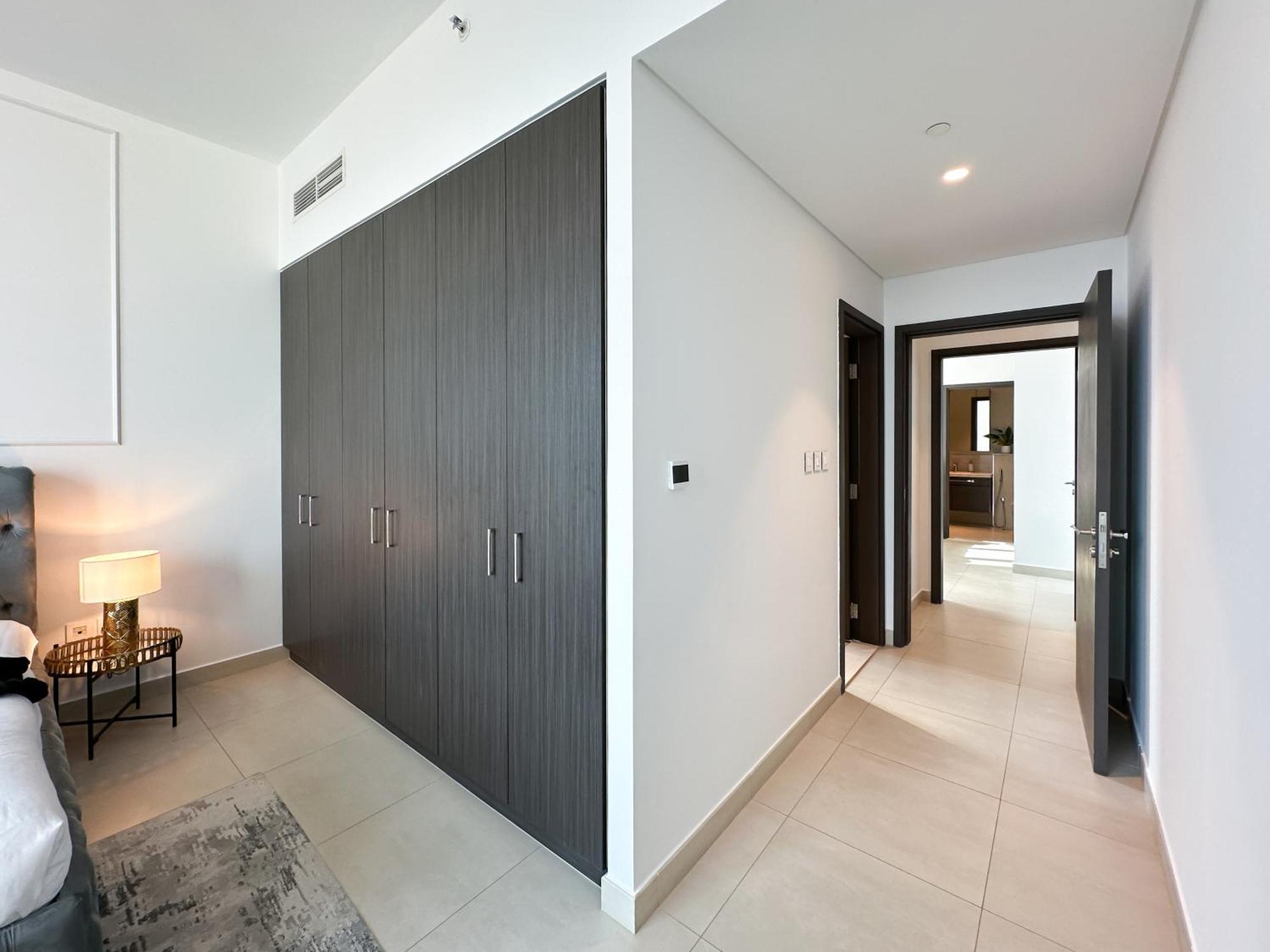 Stylish 2 Bedroom Dior-inspired Connected To Mall Apartemen Dubai