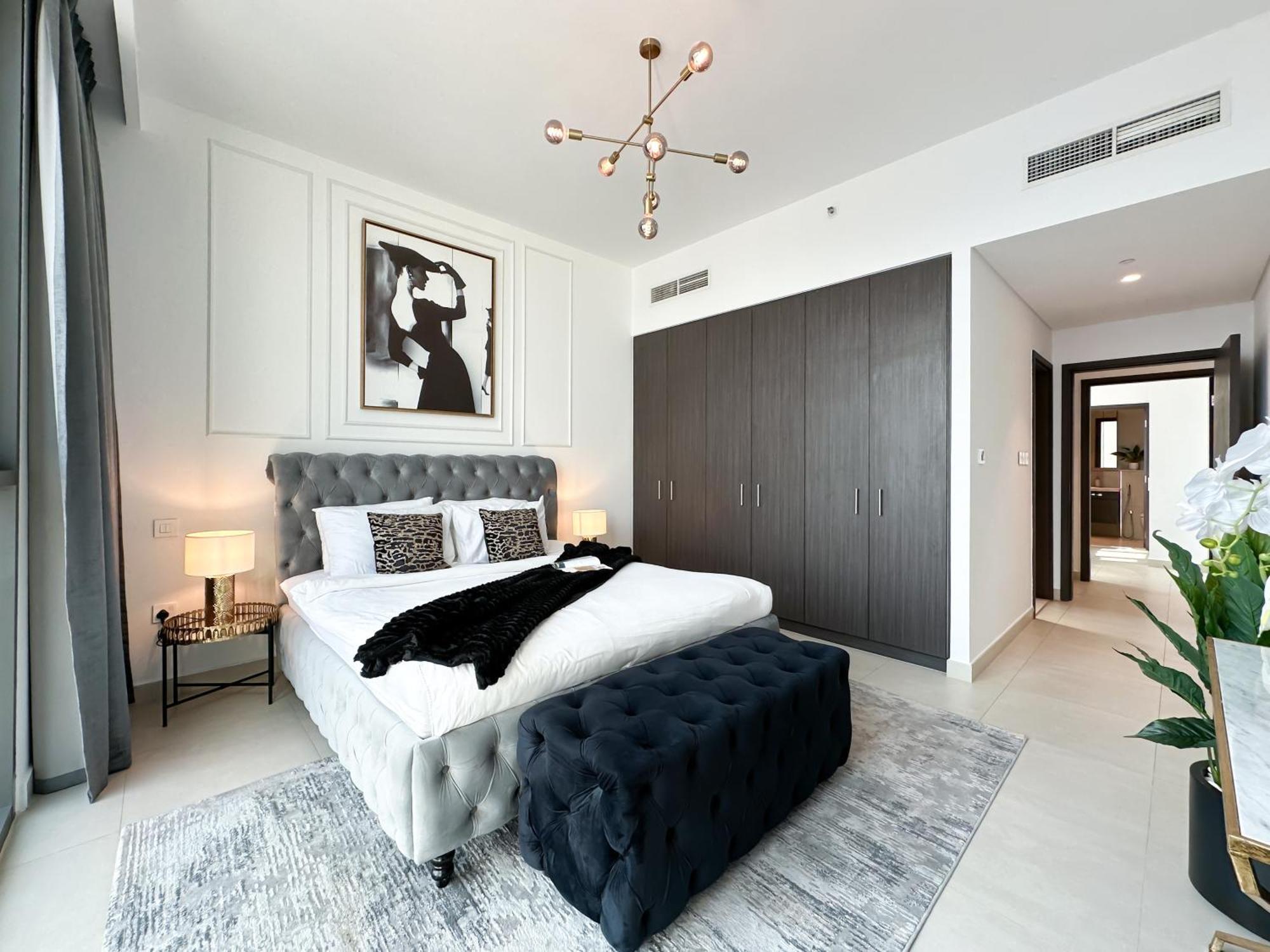 Stylish 2 Bedroom Dior-inspired Connected To Mall Apartemen