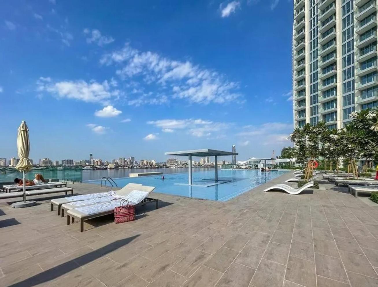 Apartment Elegant Luxury With Stunning Views In Creek Harbour