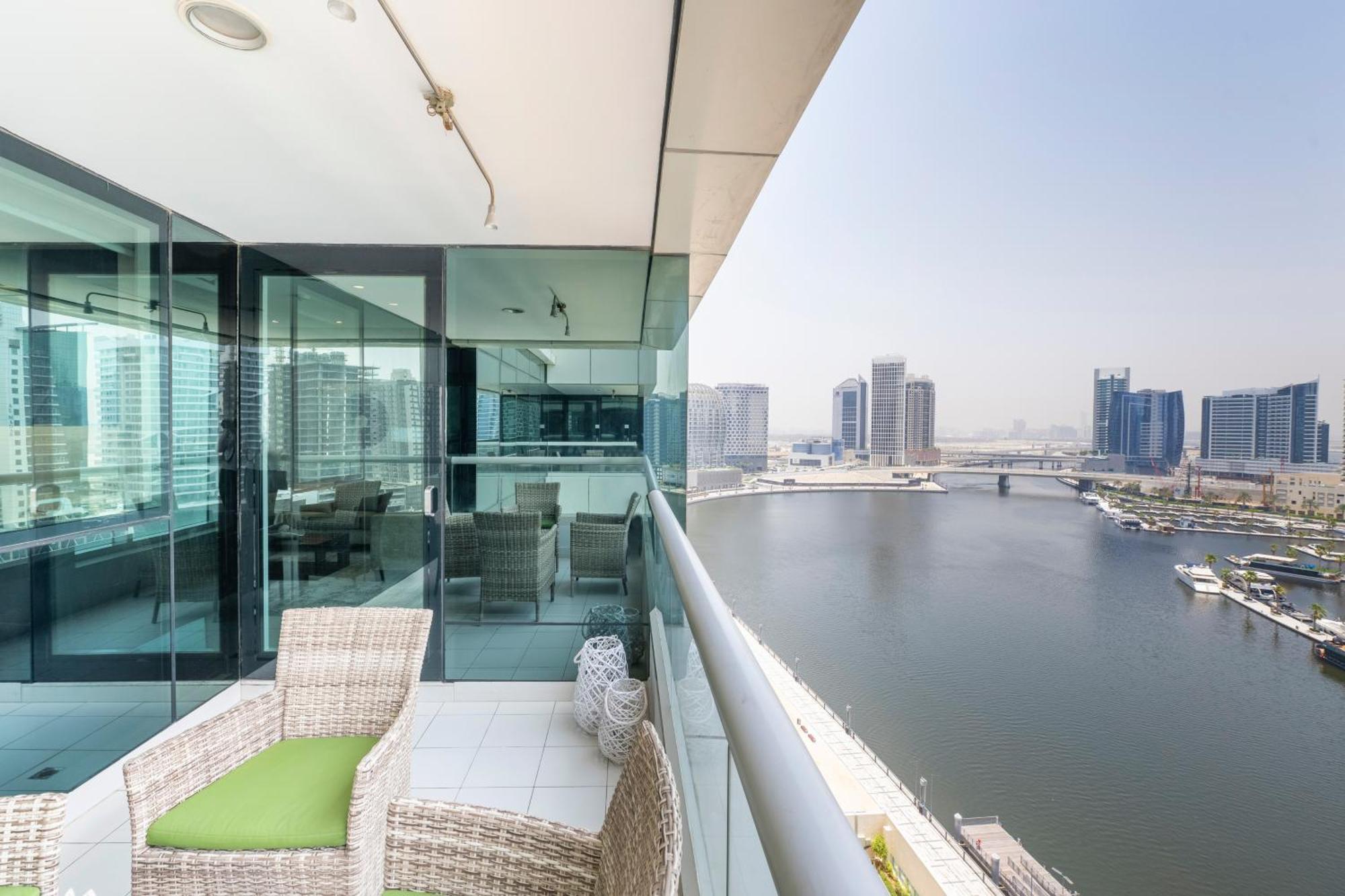 Damac Canal Views Residences Apartahotel 5*