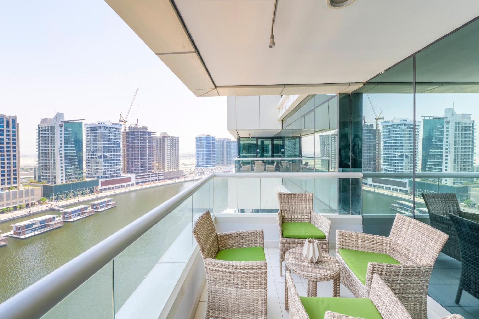 Apartahotel Damac Canal Views Residences Dubái