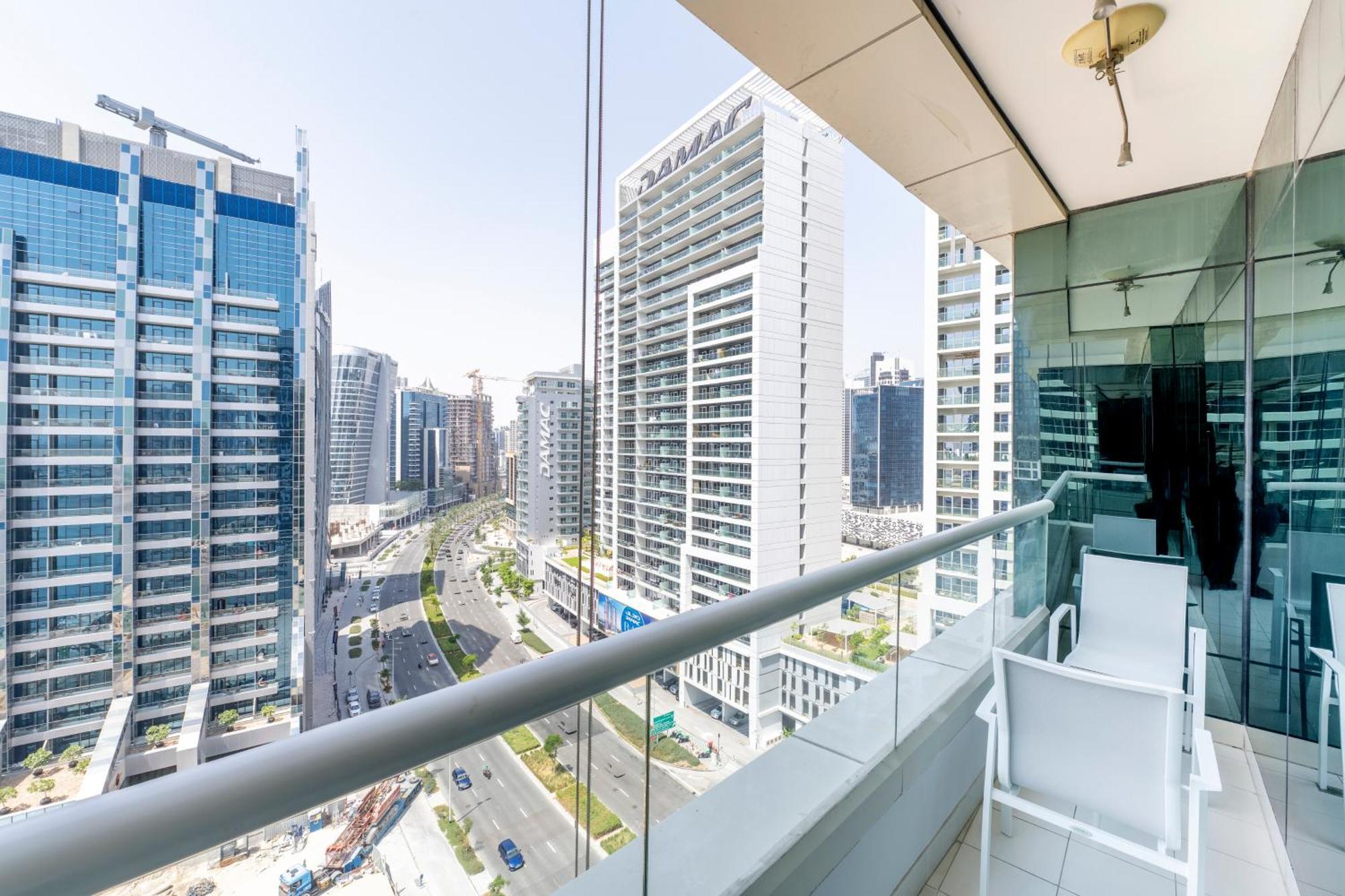 Damac Canal Views Residences 5* Dubái