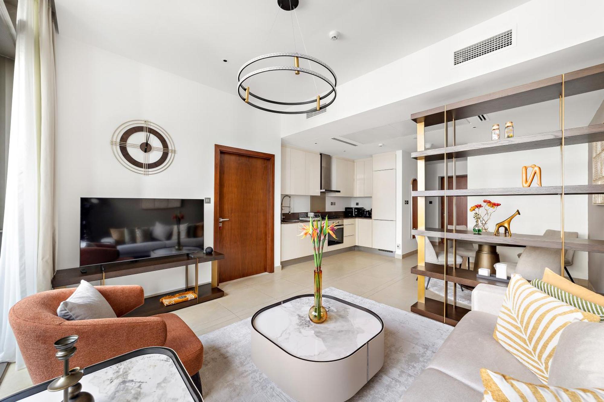 Apartment Chic 1-bed Near Marina Promenade - 5 Min To Tram Dubai