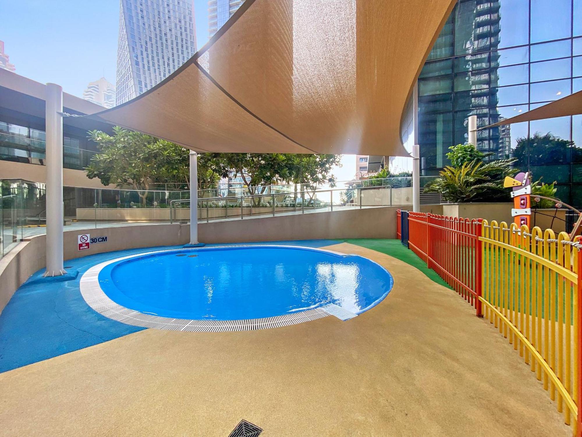 Chic 1-bed Near Marina Promenade - 5 Min To Tram Apartment *