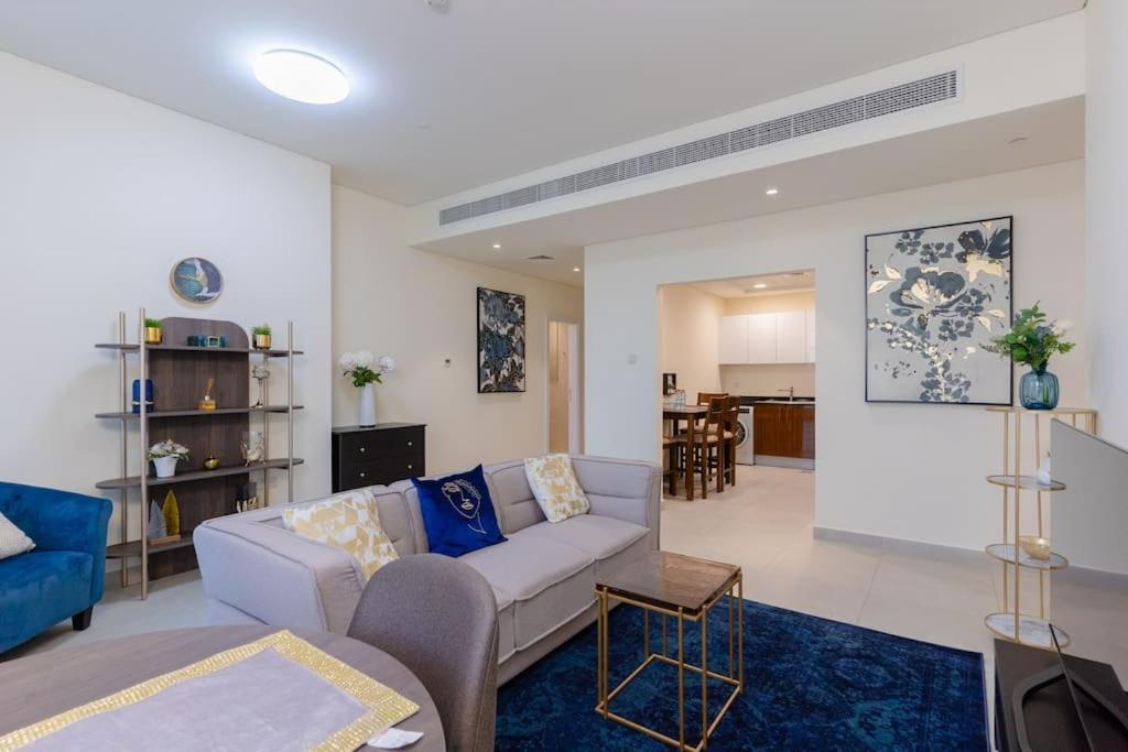 Modern L Sleeps 4 L 2 Baths *
