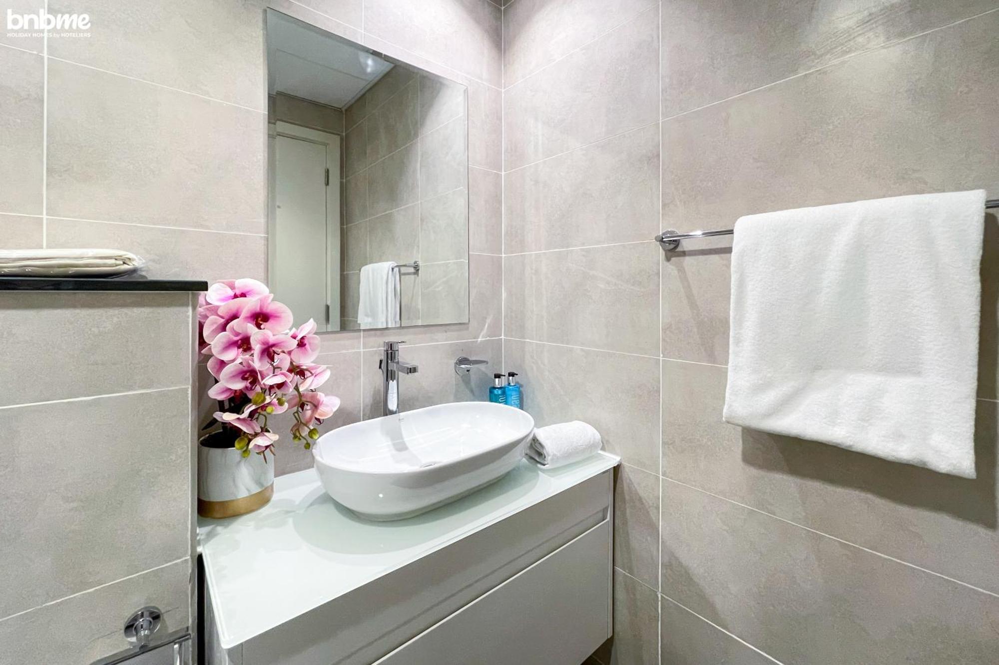 Appartement Bnbmehomes - Damac Hills - Carson Tower *