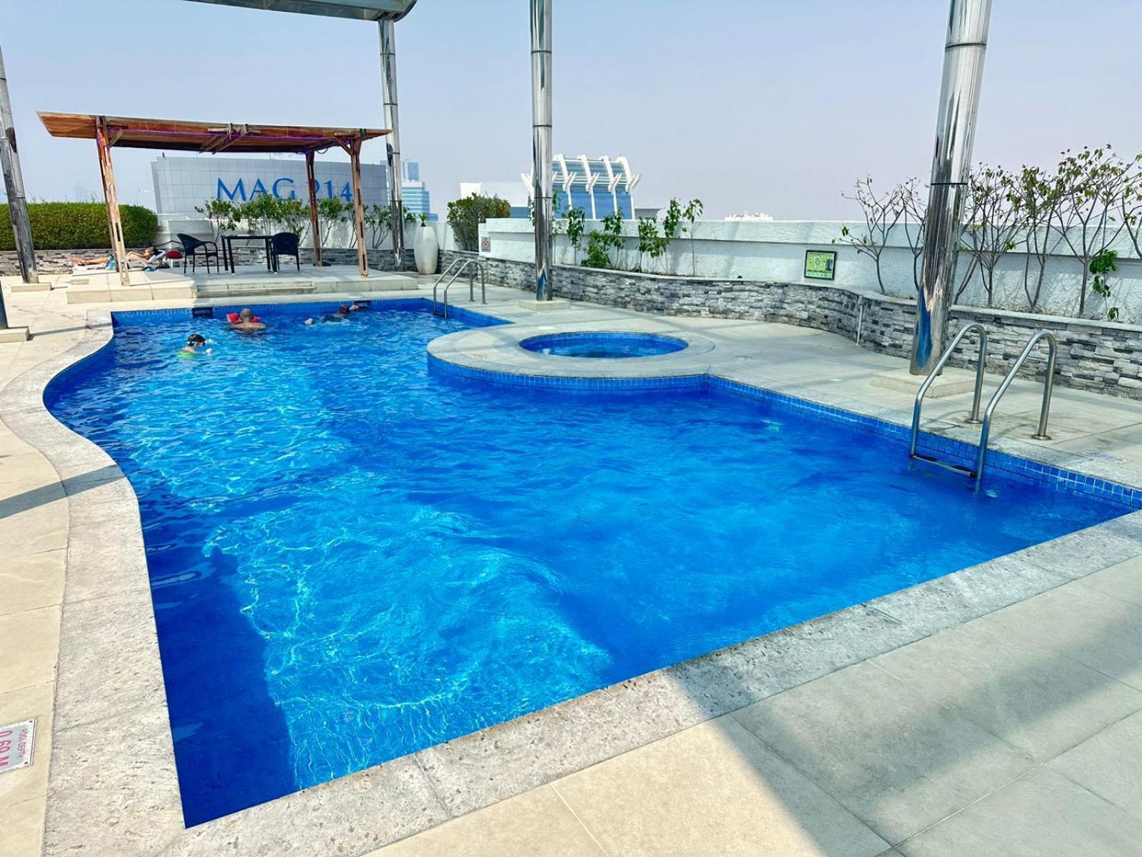 Newly Furnished 1 Bedroom, High Floor, Amazing View, Close To Metro Apartamento Dubai