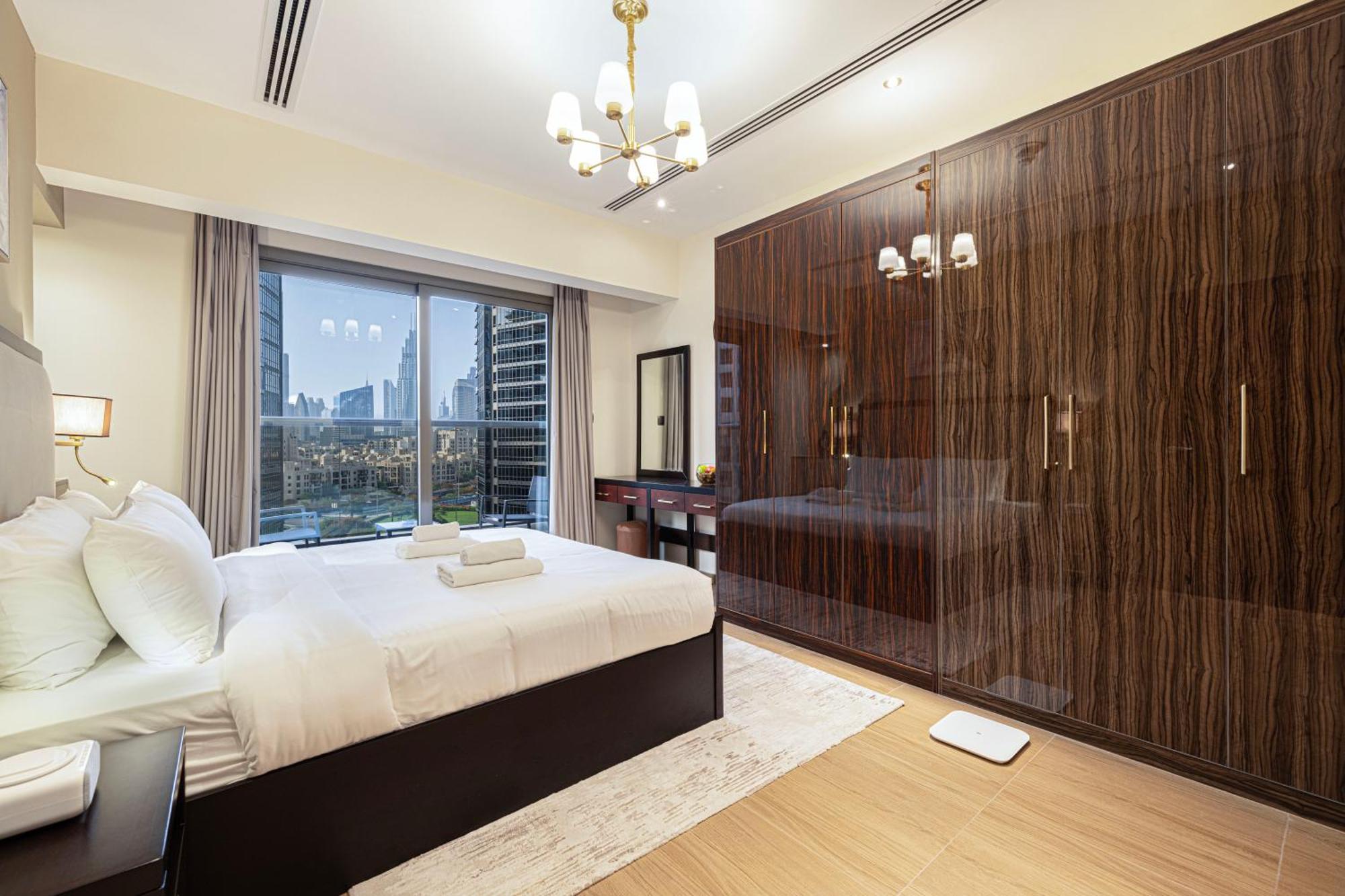 Luxurious Downtown Oasis By Burj Khalifa And Mall Apartamento