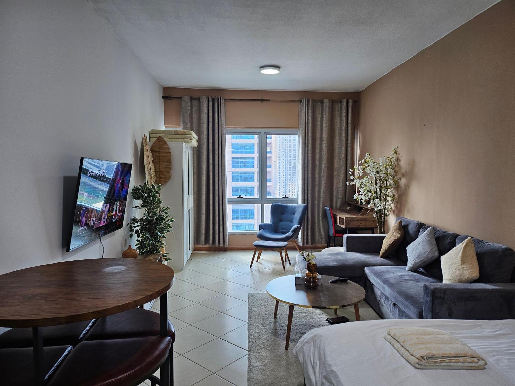 Stunning Apartment, Partial Sea View, Canal Marina View, 5 Min Walk To Jbr And Metro Apartment Dubai