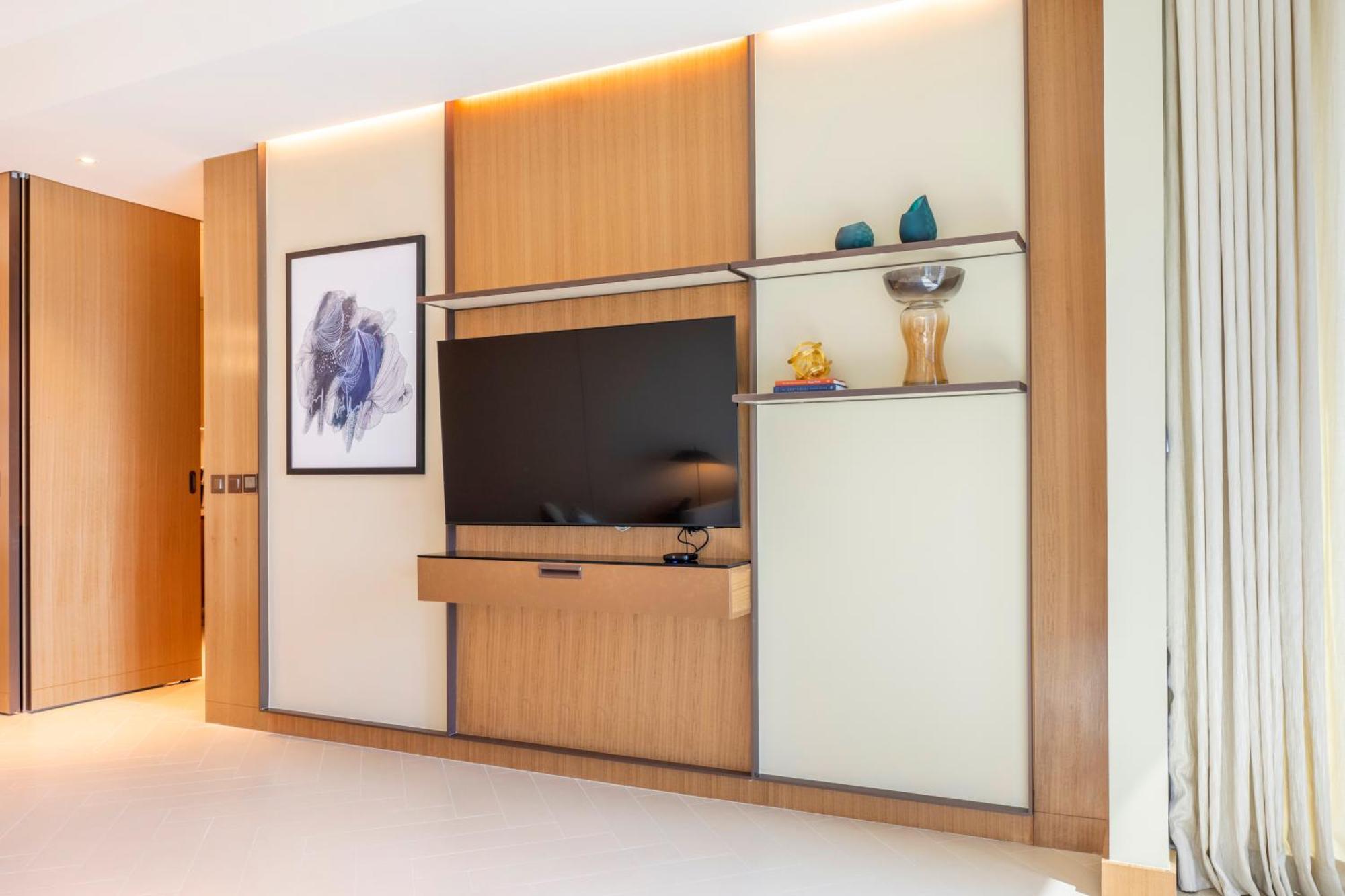 Luxe 3-br In Address Opera With Full Burj View Dubái