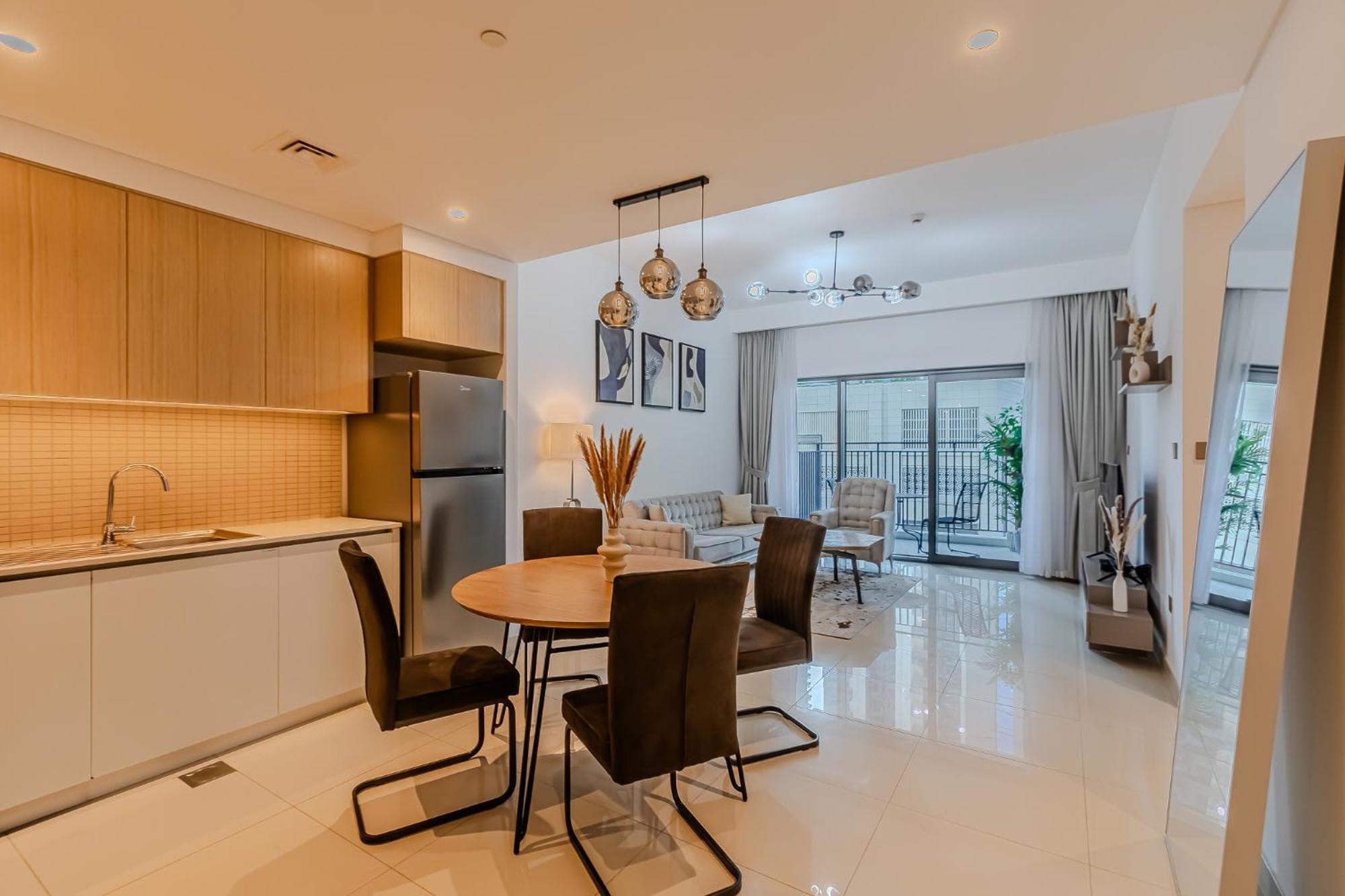 New I Modern I 1bdr I 17 Icon Bay Tower 2 Apartment