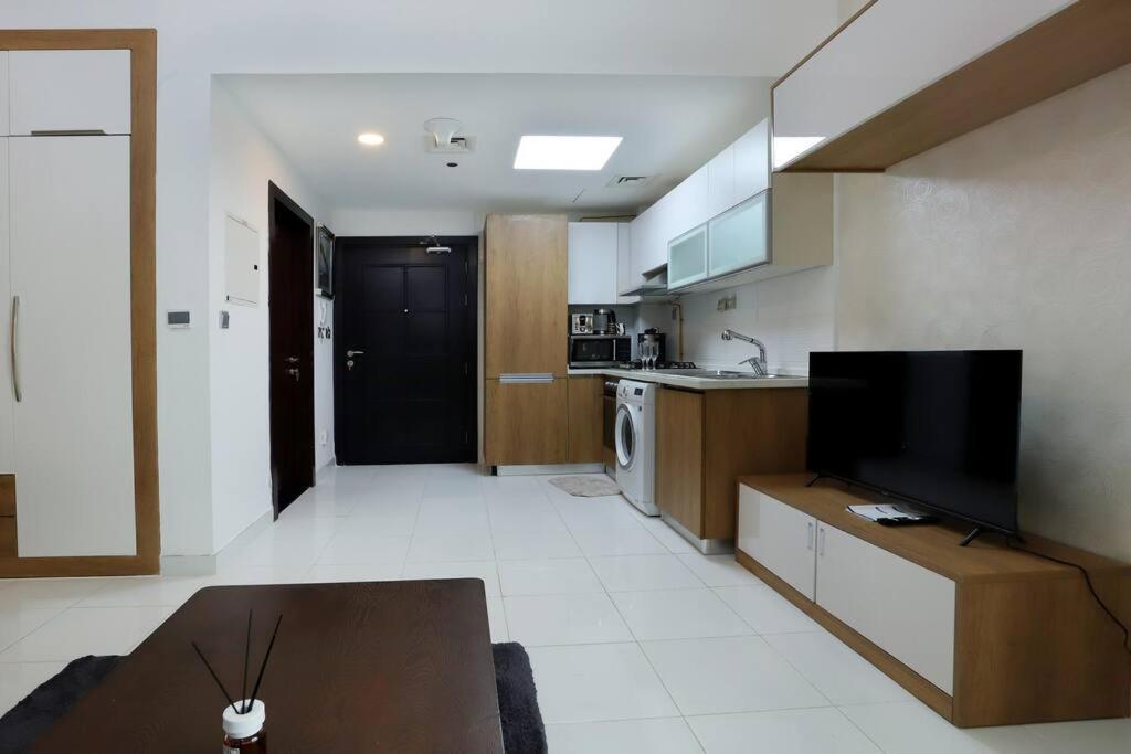 Brown Stone Homes Glamz Apartamento Dubái