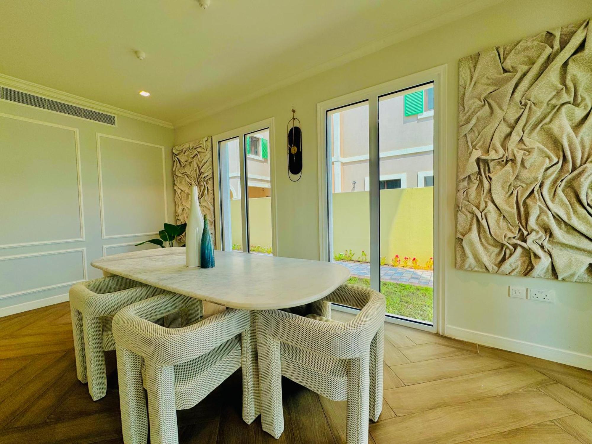 Venduras - Spacious 4-bedroom Luxury In La Mer,