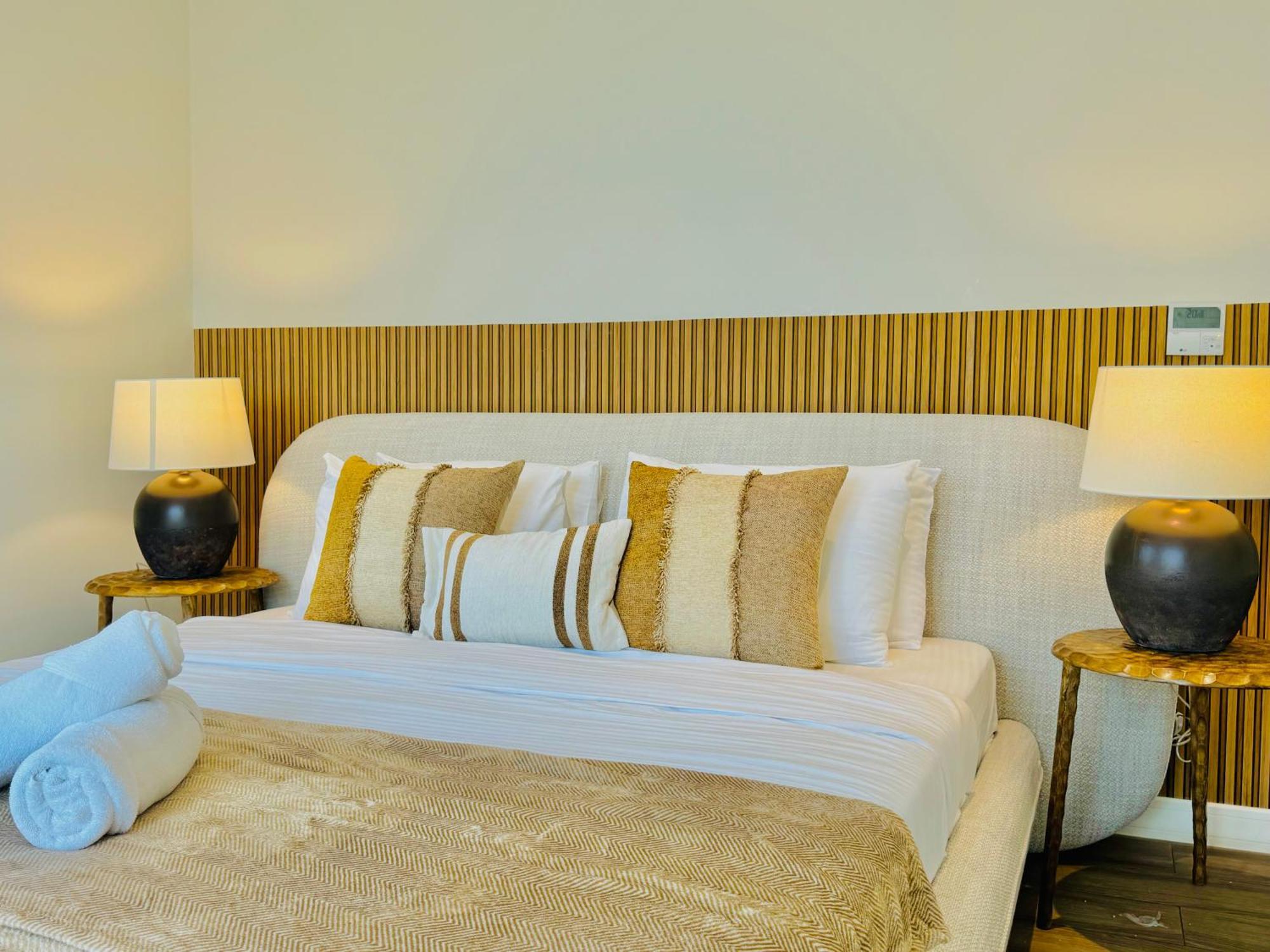 Venduras - Spacious 4-bedroom Luxury In La Mer, *