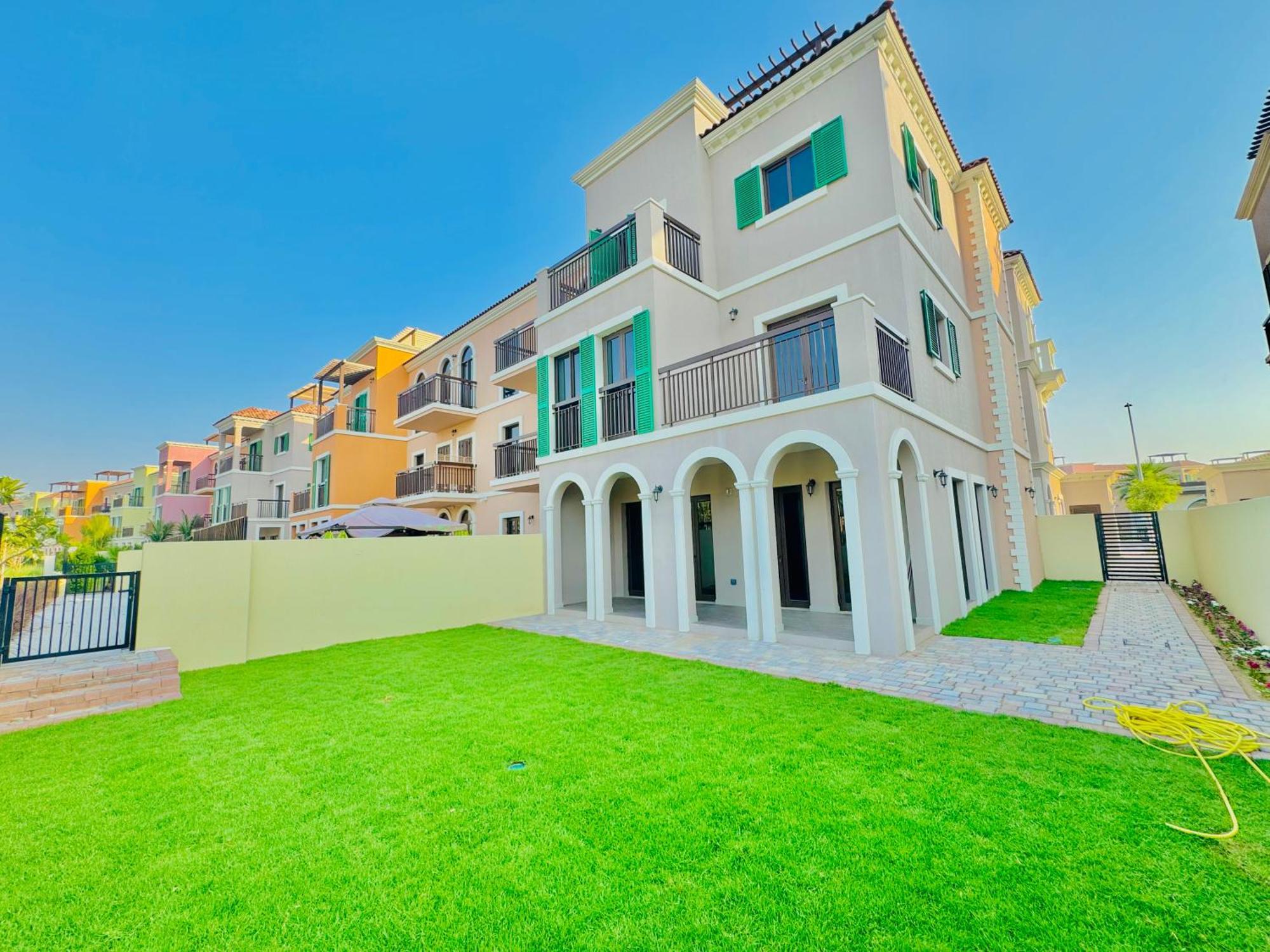 Venduras - Spacious 4-bedroom Luxury In La Mer, Dubai