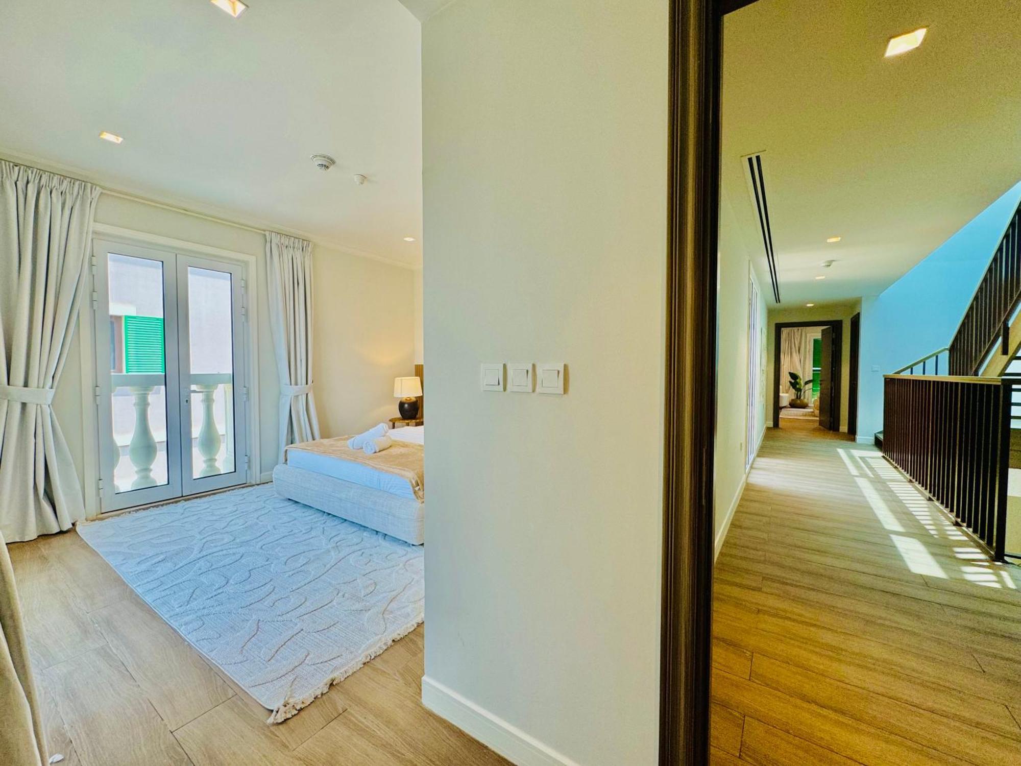 Venduras - Spacious 4-bedroom Luxury In La Mer, * Dubai