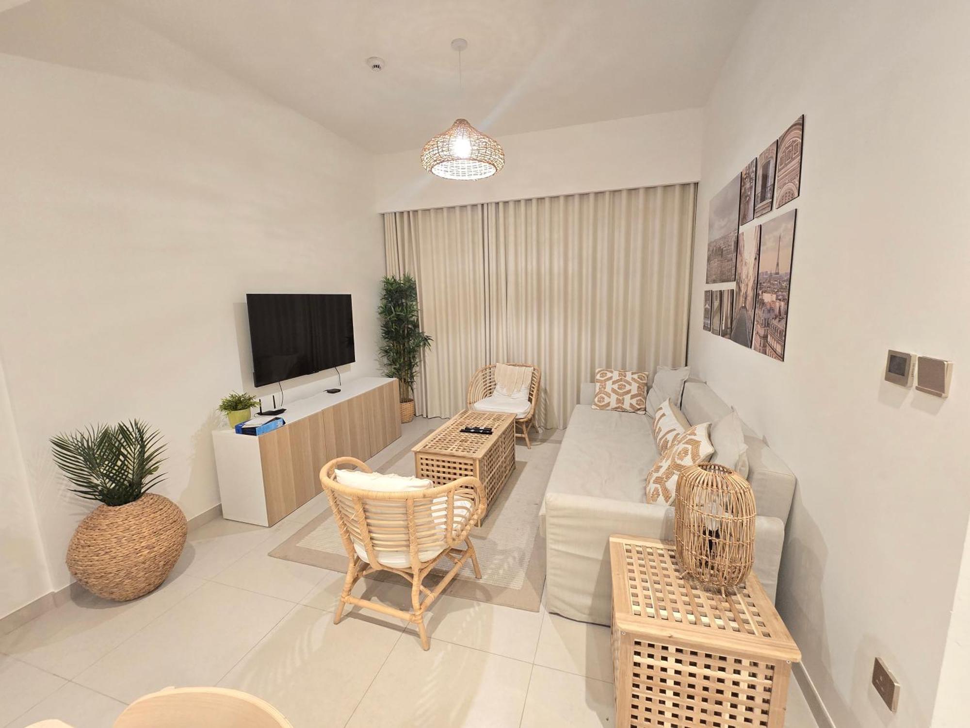 1 Bedroom High Floor With Stunning Night View-3 Mint Walk To Mall & Burj Khalifa