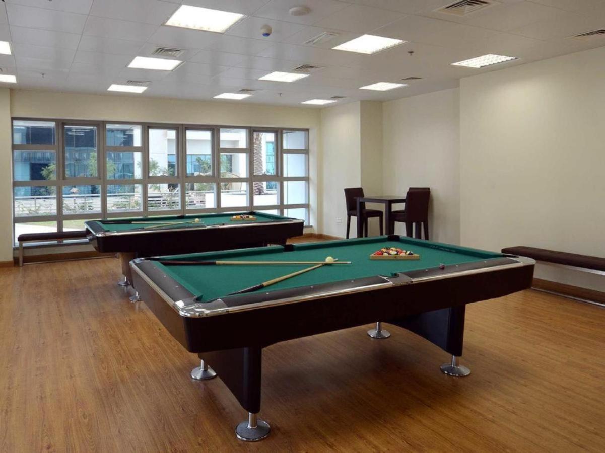Apartment Sea View 1 Bedroom Flat, Luxury Amenities, Near & Club With Free Parking In Marina Dubai