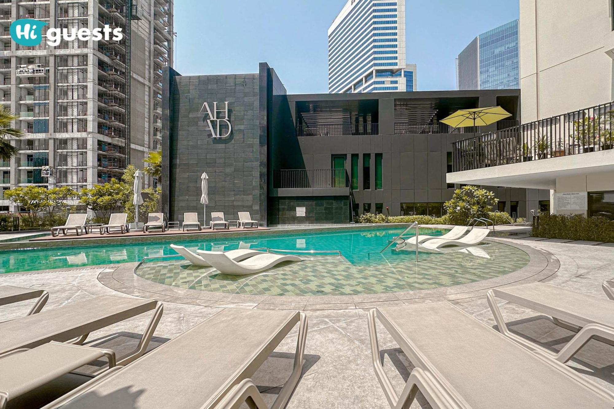 Higuests - Ahad Modern In Dubai's Business Hub