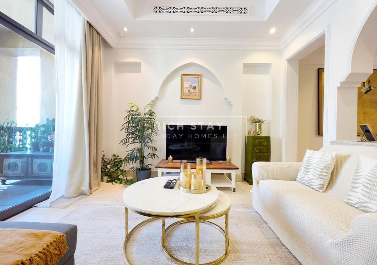 Sensational 1br In Downtown Burj Khalifa Mall View Apartament Dubai