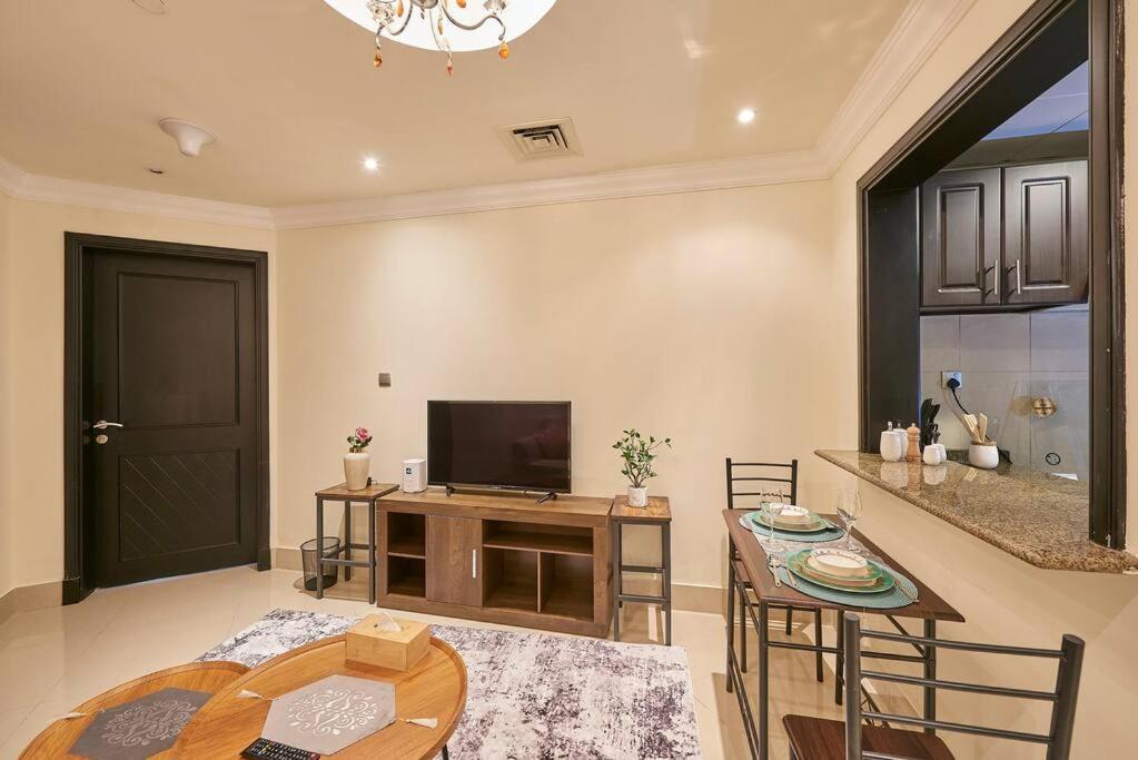 Appartement Cozy 1bedroom Skylight Le Grand Chateau Dubaï