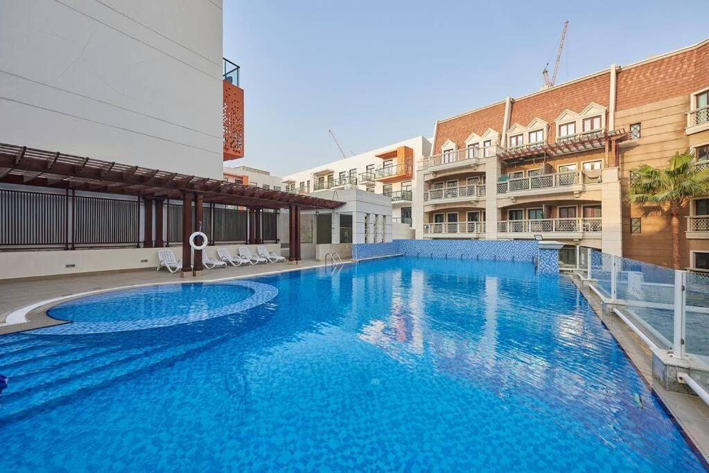 Cozy 1bedroom Skylight Le Grand Chateau Appartement Dubaï