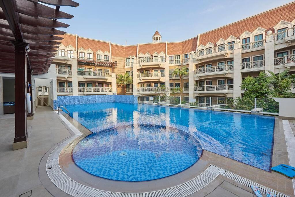Cozy 1bedroom Skylight Le Grand Chateau Appartement Dubaï