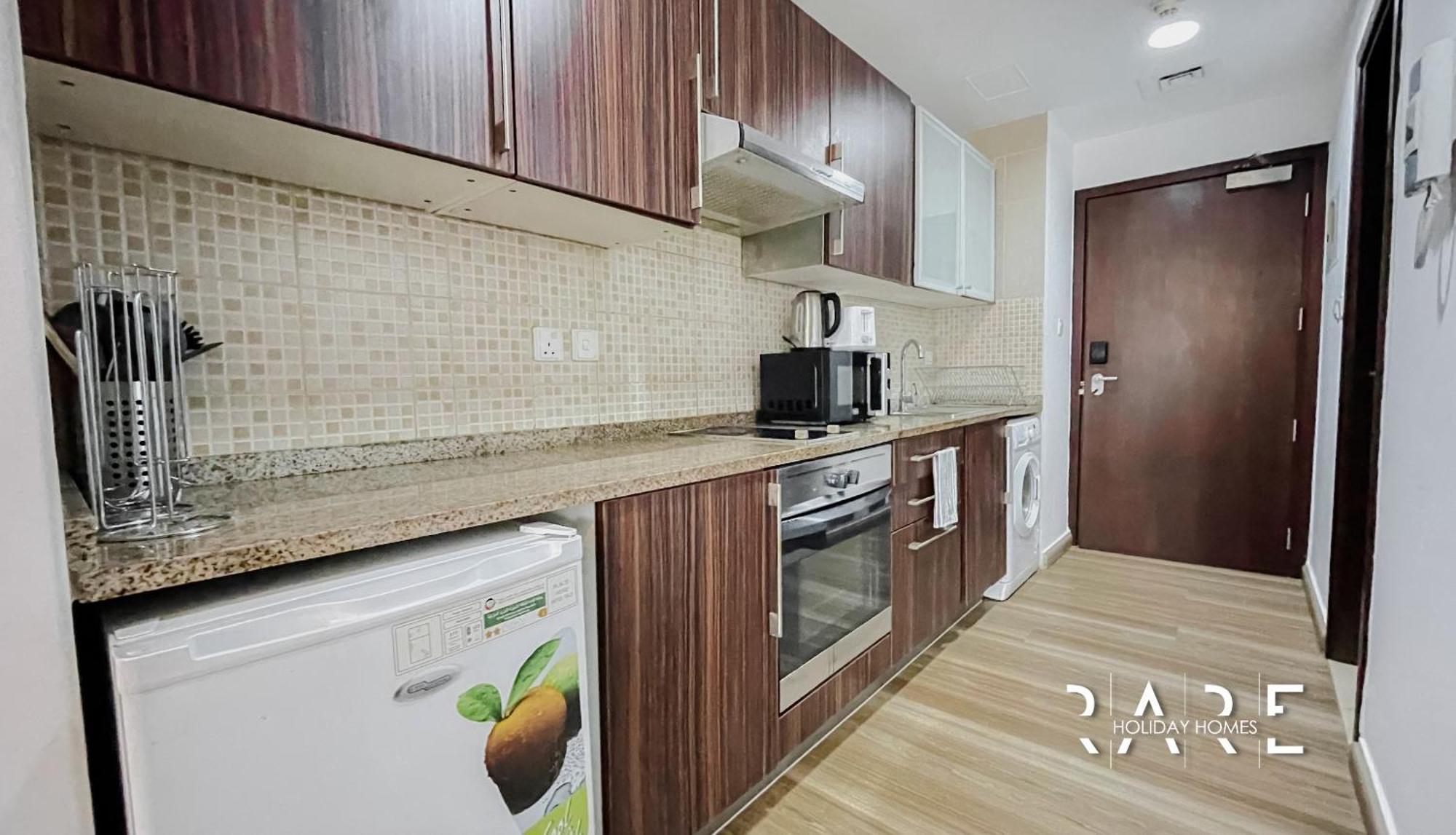 Rare Homes - Goldcrest Executive - R3012 - Jumeirah Towers Dubai