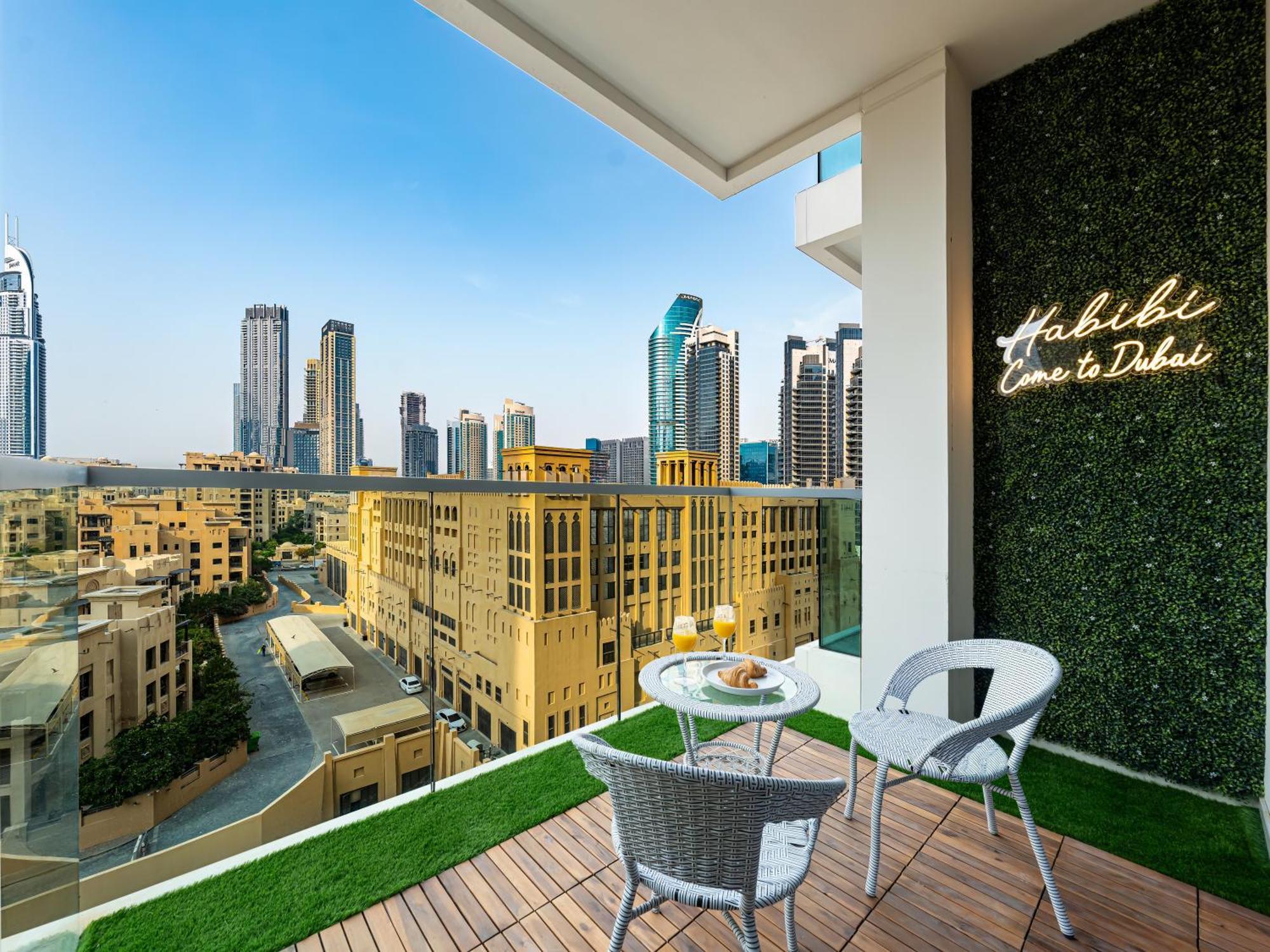 Luxury 2br With Burj View, Very Close To Mall Dubái