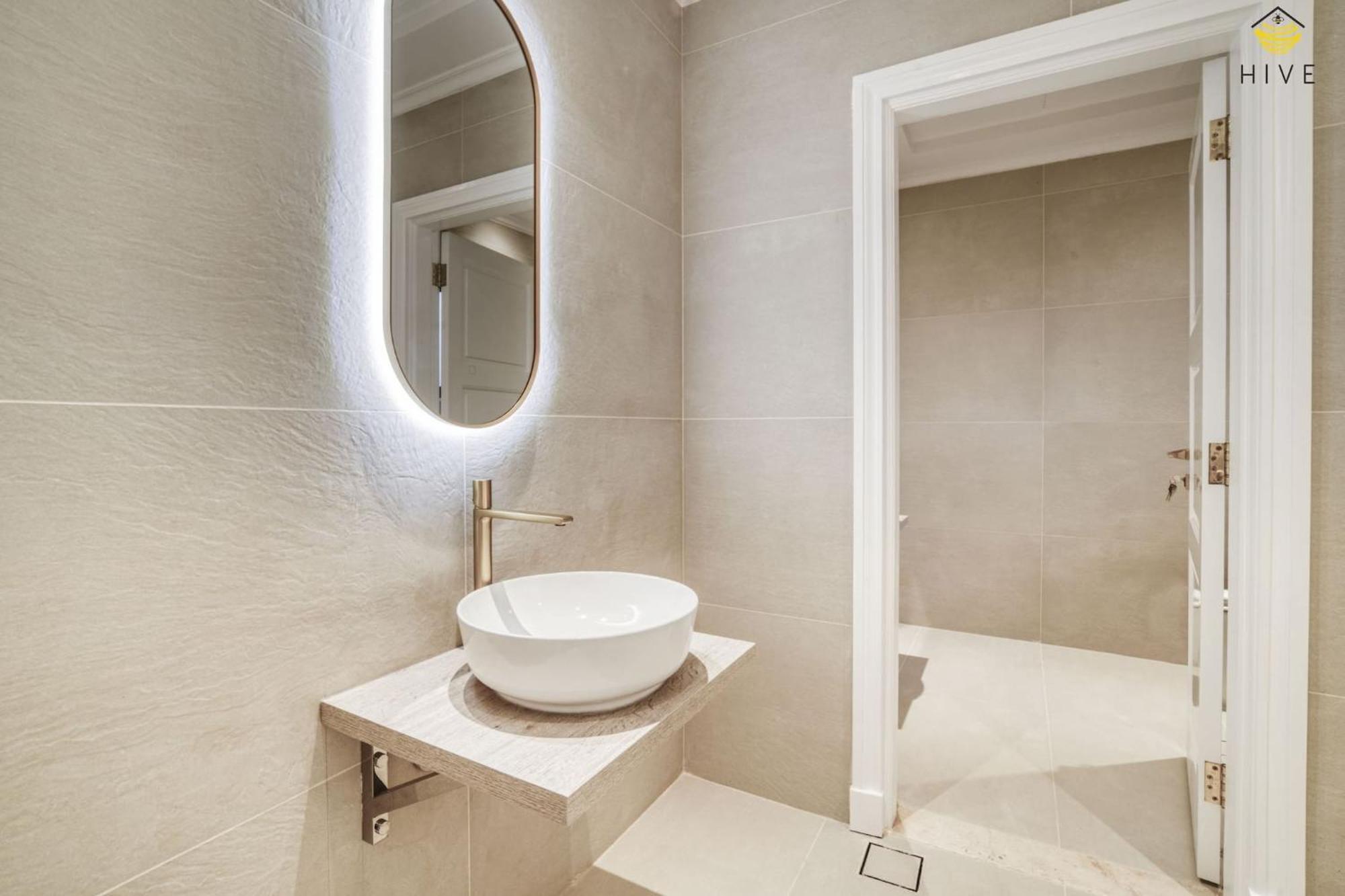 Stunning 4 Bed In Canal Cove Villa