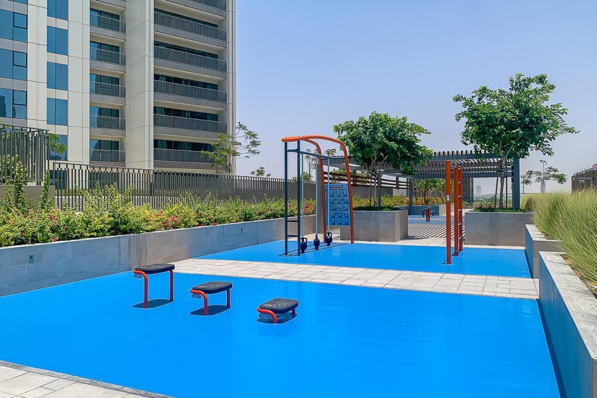 Frank Porter - Downtown Views Ii Tower 1 Apartment Dubai