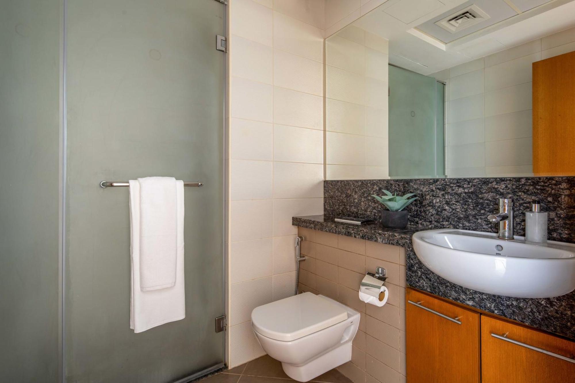 Frank Porter - Bay Square 9 Appartement