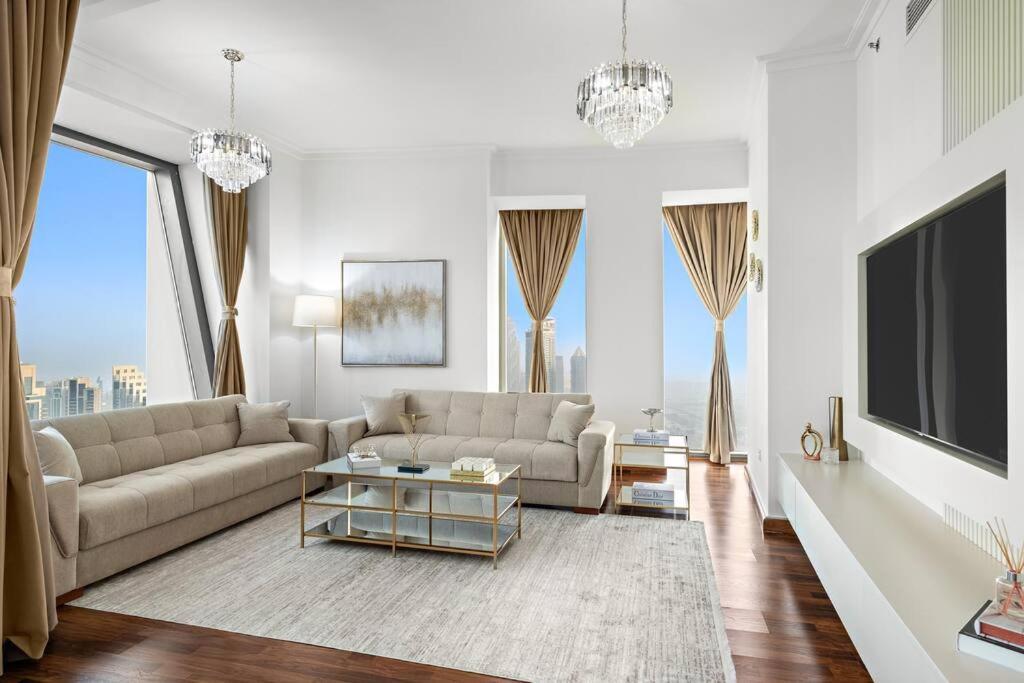 First Class 3br Burj Khalifa & Fountain Views