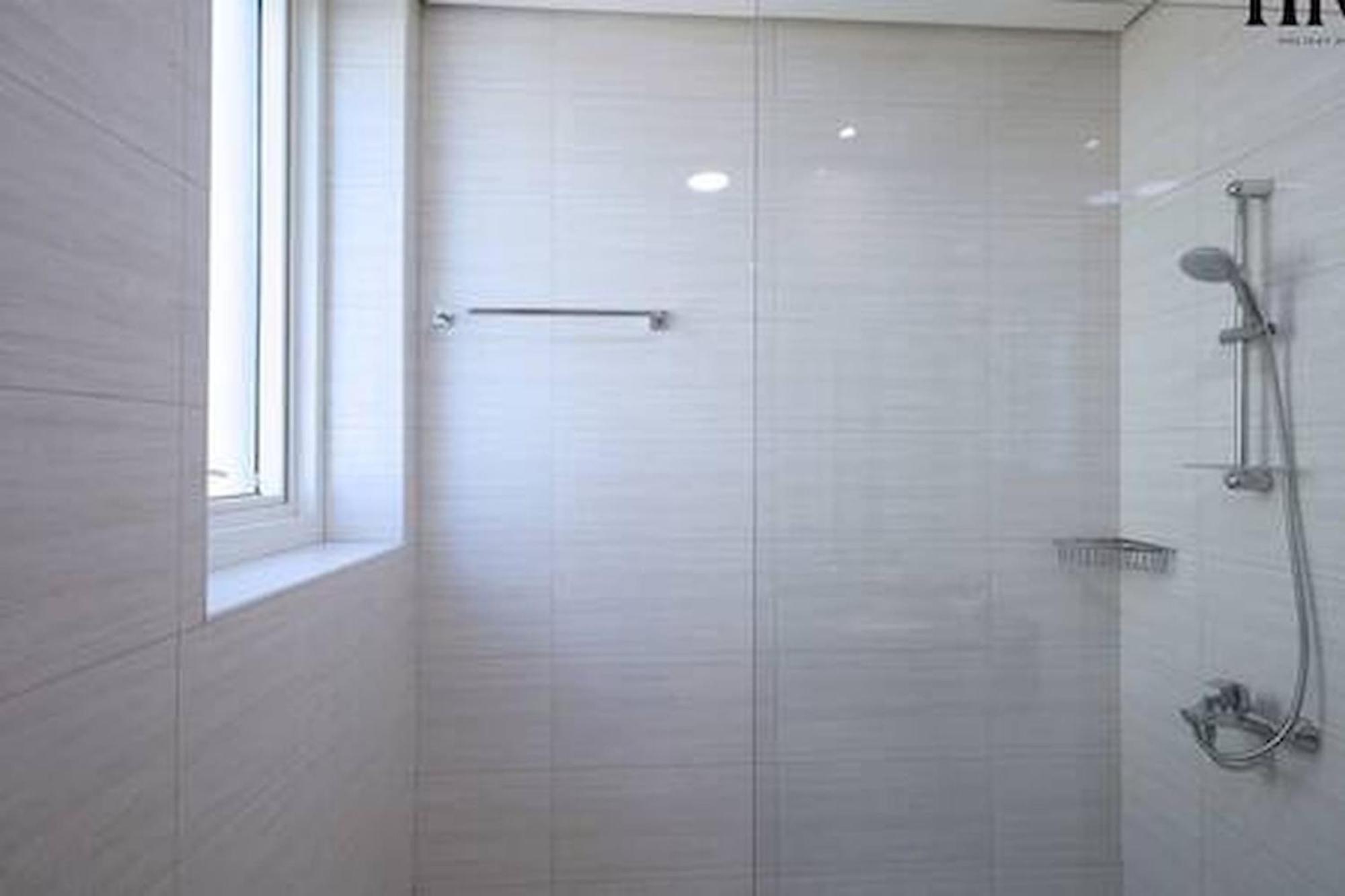 Gorgeous 2 Bed In Al Warqa Dubaï